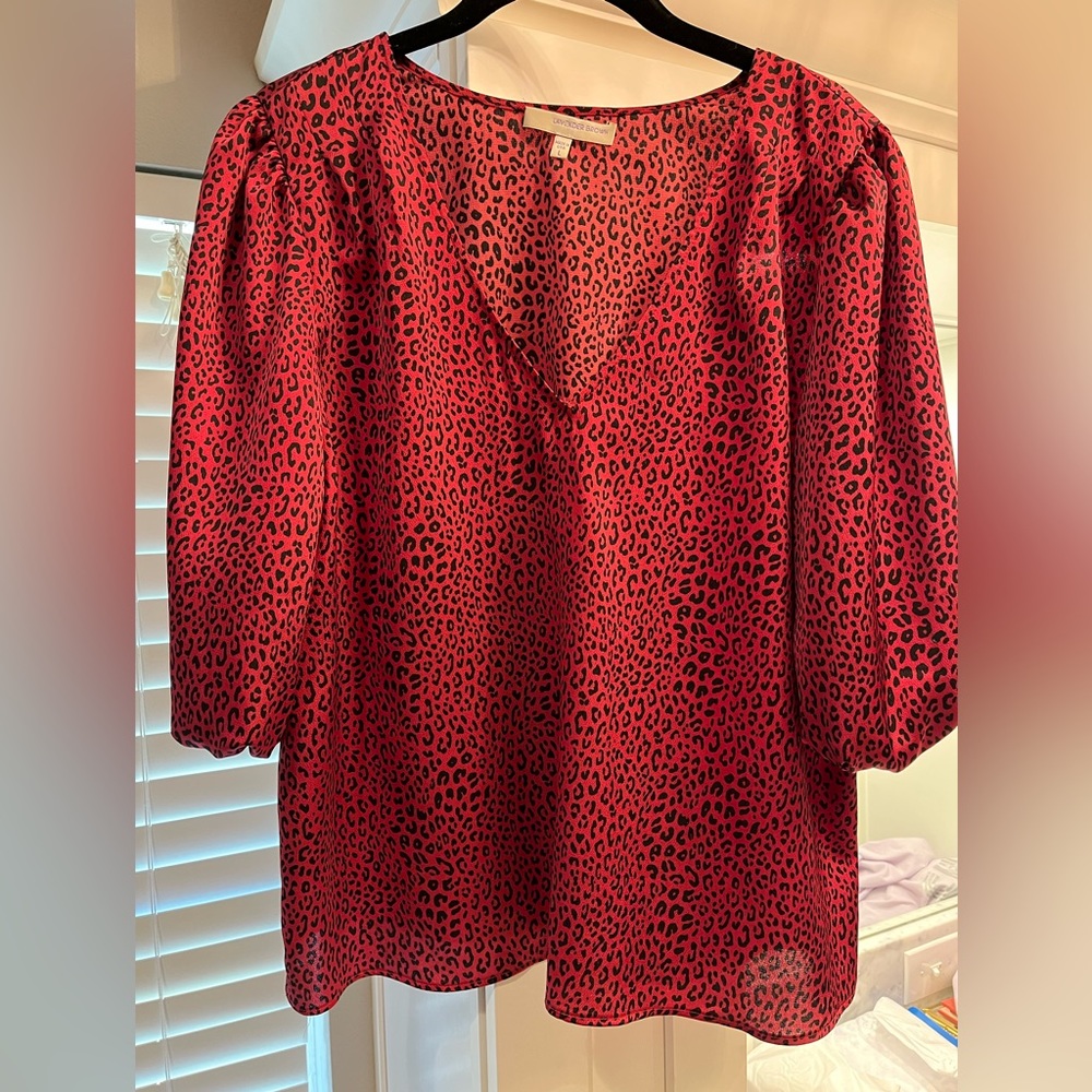 Lavender Brown red top